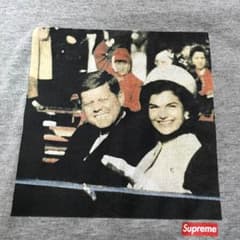 SUPREME Tシャツのサムネイル
