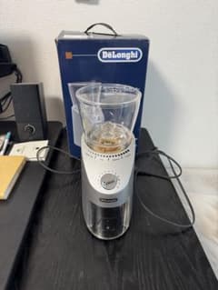 デロンギ　コーン式コーヒーグラインダー KG366Jのサムネイル