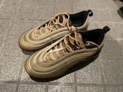ナイキ エアヴェイパーマックス97 メタリックゴールドのサムネイル
