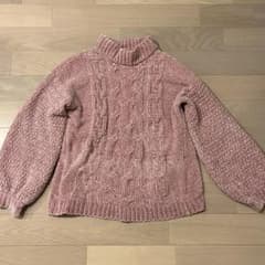 ケーブル編みピンク ニット セーター