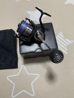 Certate スピニングリール 黒 青 収納袋付き Certate スピニングリール 黒 青 収納袋付き - メルカリ リール
