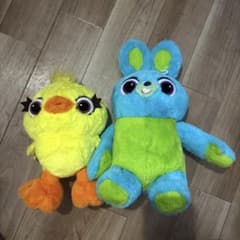 東京ディズニーリゾート ダッキー＆バニー ぬいぐるみのサムネイル