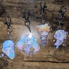 初音ミク・鏡音リン・レン・KAITO アクリルキーホルダーセット - メルカリ