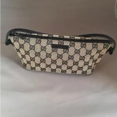 GUCCI グッチ ポーチのサムネイル