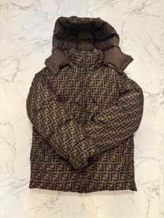 FENDI リバーシブル ダウンジャケット - メルカリ