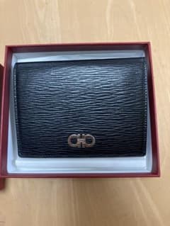 Salvatore Ferragamo 二つ折り財布 ガンチーニのサムネイル