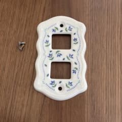 フェリシモ　ラ・メゾン　陶器　スイッチカバーのサムネイル