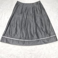 美品 TO BE CHIC 40 ドット柄 フレアスカート グレー ラメのサムネイル
