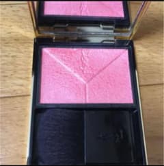 ysl ブラッシュクチュール9のサムネイル