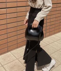 LAUIR スリットマーメイドロングスカート ブラック　マーメイドスカートのサムネイル