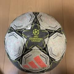 adidas UEFA Champions League サッカーボール 5号のサムネイル