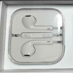 Apple 純正 イヤホン 新品未使用 正規品のサムネイル