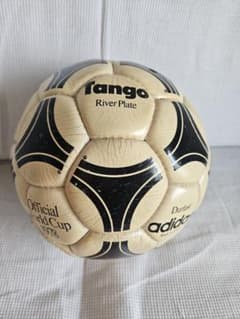 サッカーボール @ adidas 1978 WorldCup Tango - メルカリ