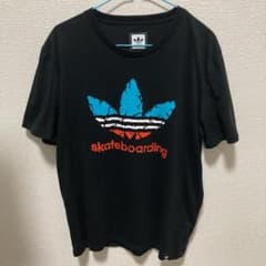 アディダス オリジナルス スケートボーディングス Tシャツ adidasのサムネイル