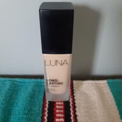 LUNA LONGLASTING Foundation リキッドファンデーションのサムネイル