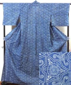 木綿・藍型染着物・やさしい色の藍染・裏面は無地 木綿・藍型染着物・やさしい色の藍染・裏面は無地 - メルカリ