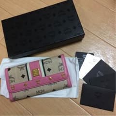 送料込み♡MCM♡ピンク長財布のサムネイル