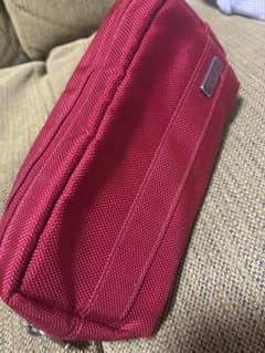 TUMI ポーチ レッドJAL人気　小物収納TUMI JAL のビジネスクラスのサムネイル