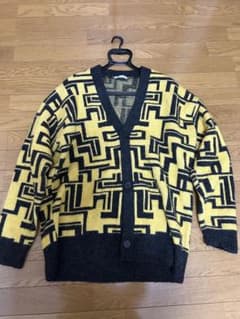 ZARA　ニットカーディガンのサムネイル
