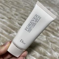 Dior フォエバースキンヴェール 001のサムネイル
