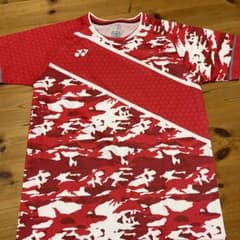 ヨネックスのTシャツのサムネイル