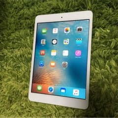 iPad mini 32GB ホワイト Wi-Fiモデルのサムネイル