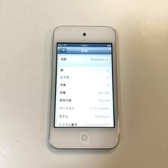 iPod touch（第4世代）32G ジャンク品？美品　おまけ付きのサムネイル