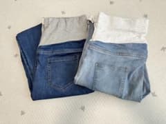 【値下げしました】マタニティ ストレッチデニムパンツ 2点セットのサムネイル