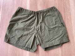 s*r様 美品　DESCENTE ddd ショートパンツ　オリーブ【値段交渉可能のサムネイル