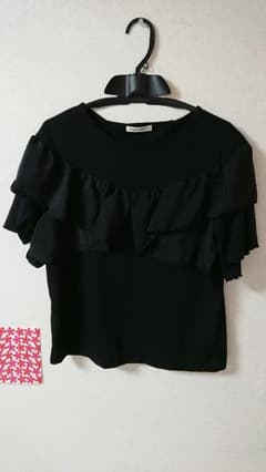 夏物処分！ NICE CLAUP フリルトップス 可愛いのサムネイル