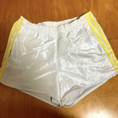adidas ショートパンツ 女性用 お値下げ1600円→1250円のサムネイル