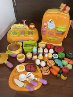 プーさんのにぎやかキッチン＆氷でるでる冷蔵庫 おままごとセット