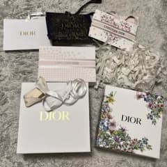 Dior ギフトボックス 空箱 ショッパーセット - メルカリ