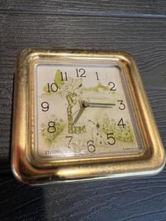 【稼働品】希少 70年代 サンリオ タイニーポエム 風の子さっちゃん 置時計 稼働品】希少 70年代 サンリオ タイニーポエム 風の子さっちゃん