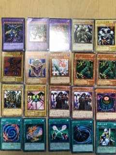 【超スーパー値下げ】遊戯王デッキのサムネイル
