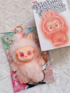 LABUBU ラブブぬいぐるみのサムネイル