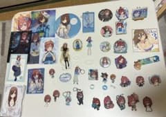 五等分の花嫁　缶バッジ、アクリルスタンド他まとめ売りのサムネイル