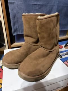 UGG ムートンブーツ ベージュのサムネイル