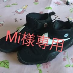 NIKE AIRSHAKE  黒白のサムネイル