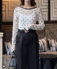ヘヨン hyeon sheer tops flower ホワイトのサムネイル