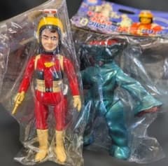 キャプテンウルトラ＆バンデル星人（ブルマァク復刻）未開封ソフビ2体