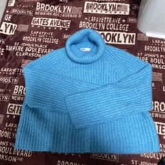 ZARAのニットのサムネイル