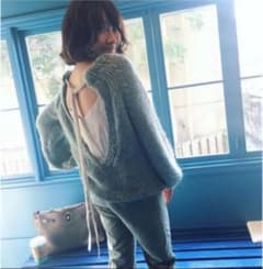styling/kei shirahata バックオープンニット　バックシャンのサムネイル