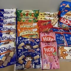 アミューズメント景品お菓子まとめ売り - メルカリ