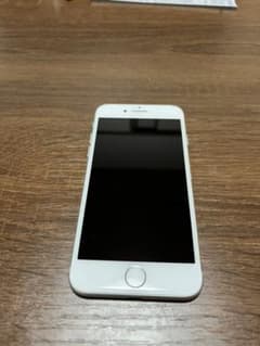 iPhone8 本体（au 256GB シルバー）のサムネイル