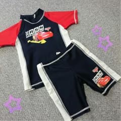 110 カーズ水着 ラッシュガードセット 着画あります(^-^)のサムネイル