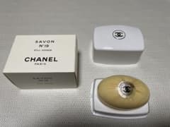 新品未使用【CHANEL】N°19外箱　石鹸のサムネイル