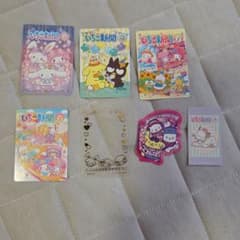 サンリオキャラクターズ　いちご新聞50周年記念トレーディングカード5枚セット