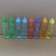 ラムネ瓶 ミニチュアキーホルダー 8色セット - メルカリ