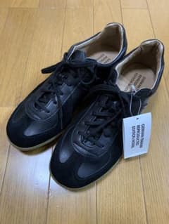 【値下げ可】ジャーマントレーナー　スニーカーのサムネイル